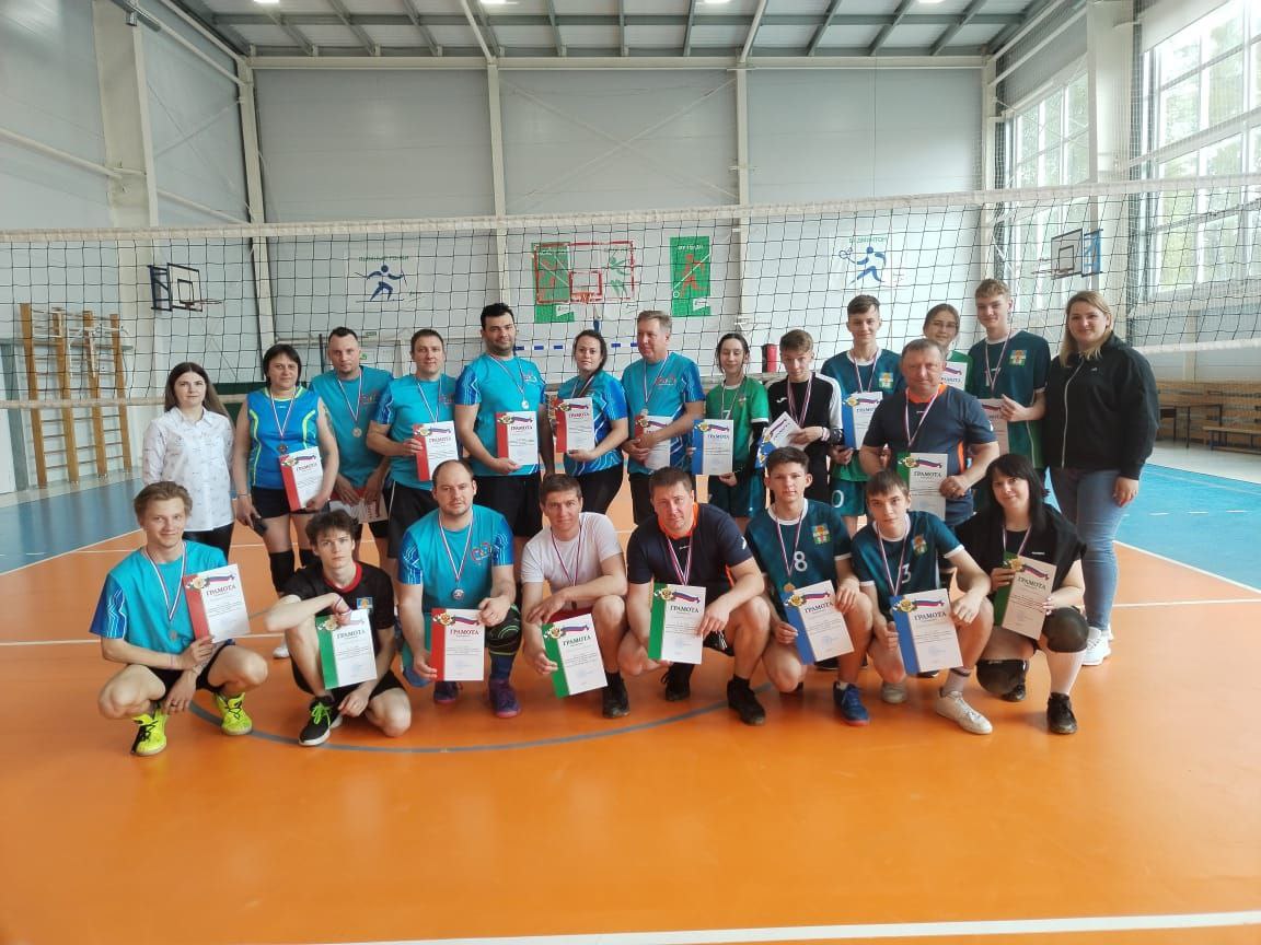 Состоялся Открытый районный турнир по волейболу посвящённый Дню Победы.