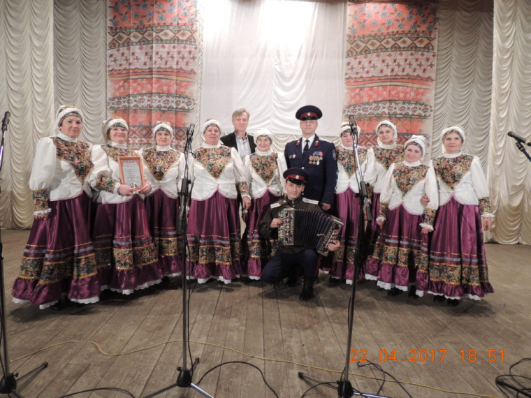 Казачьему роду нет переводу. Казачьему роду нет переводу.