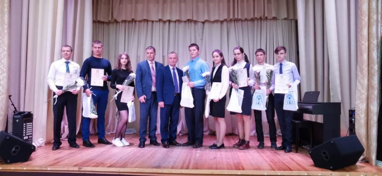 Гордость, почет и уважение!. Гордость, почет и уважение!.