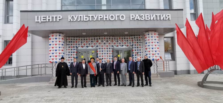 4 мая в торжественной обстановке распахнул свои двери Центр культурного развития п.Ферзиково. 4 мая в торжественной обстановке распахнул свои двери Центр культурного развития п.Ферзиково.